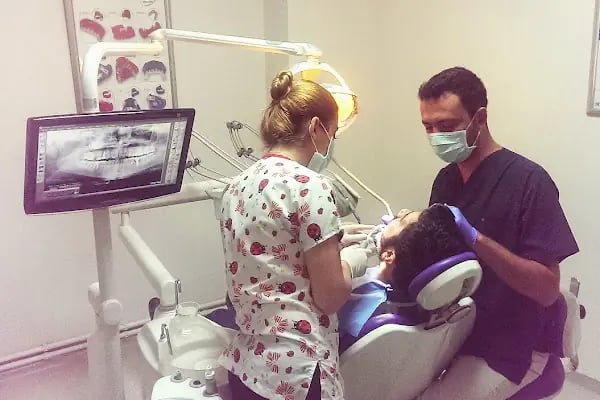 AvrupaDiş Avcılar Ağız ve Diş Sağlığı Polikliniği - Resim 13