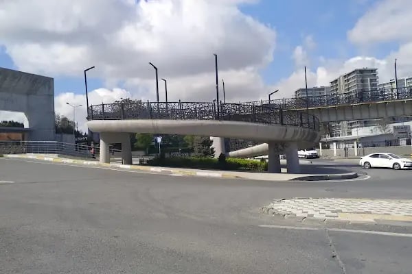 Davutpaşa Metro Durağı - Resim 6