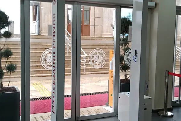 İstanbul Rumeli Üniversitesi Mehmet Balcı Yerleşkesi - Resim 13