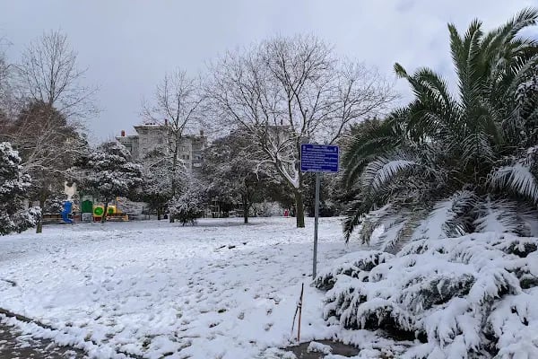 Kaybedenler Kulübü Parkı - Resim 9