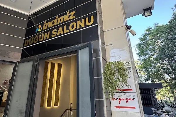 Bergüzar Gösteri Merkezi Konya - Resim 12