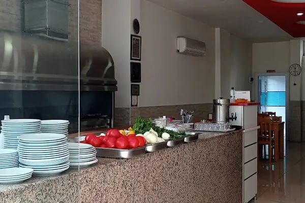 Saffron Restaurant &amp; Bistro - Resim 5