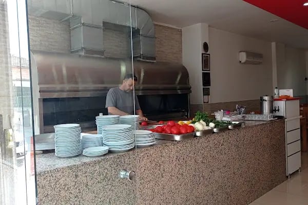 Saffron Restaurant &amp; Bistro - Resim 1
