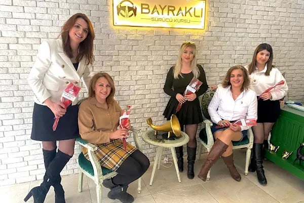 Özel Bayraklı Sürücü Kursu - Resim 15