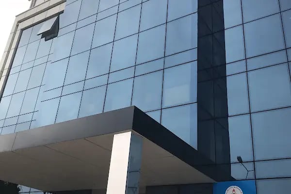 Balıkesir Özel İz Koleji Selma Caner Ortaokulu - Resim 3