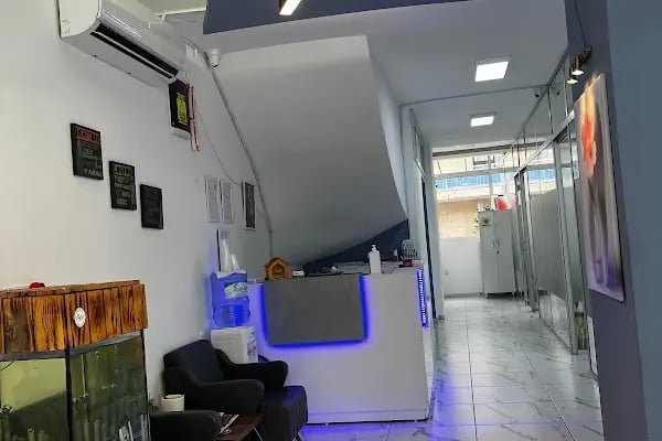 Özel İzmirdiş Ağız ve Diş Sağlığı Polikliniği Balçova Şube - İzmir Zirkonyum Porselen Diş Hekimi - Resim 2