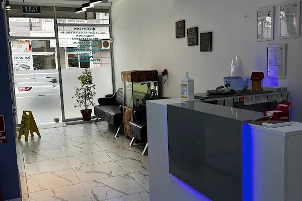 Özel İzmirdiş Ağız ve Diş Sağlığı Polikliniği Balçova Şube - İzmir Zirkonyum Porselen Diş Hekimi - Resim 11