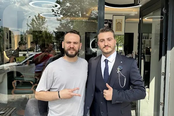 MAKKAS ERKEK KUAFÖRÜÜ - Resim 2