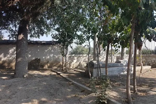 Karaca Ahmet Türbesi - Resim 16