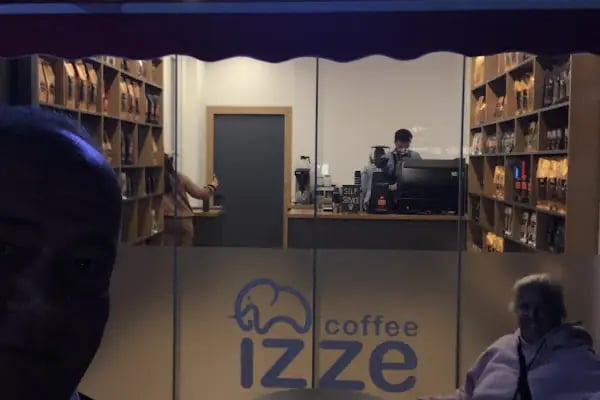 İzze Coffee Turgutreis - Resim 16
