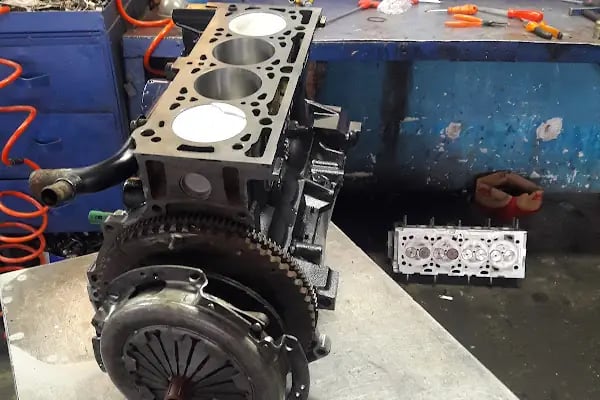 SAKARYA BÖLGESİNDE OTO YOL YARDIM MOTOR TAMİR SERVİSİ - Resim 2