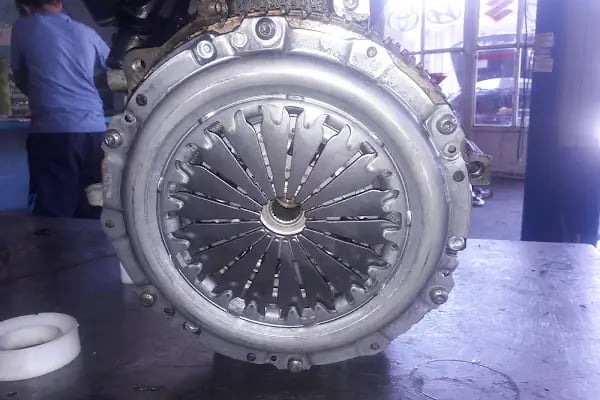 SAKARYA BÖLGESİNDE OTO YOL YARDIM MOTOR TAMİR SERVİSİ - Resim 3