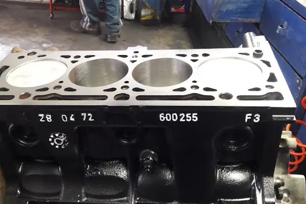 SAKARYA BÖLGESİNDE OTO YOL YARDIM MOTOR TAMİR SERVİSİ - Resim 1