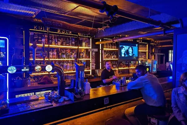 Kule Rock City Bar - Resim 6