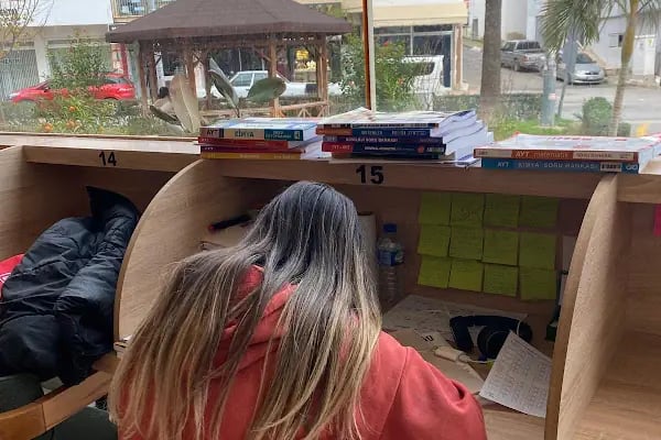 İstasyon Kütüphane Cafe - Resim 6