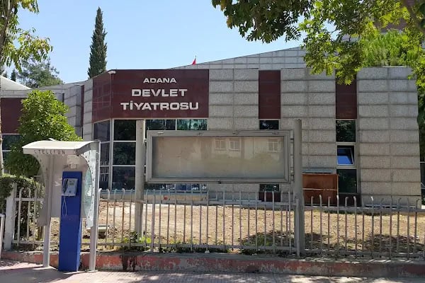 Adana Devlet Tiyatrosu - Resim 4