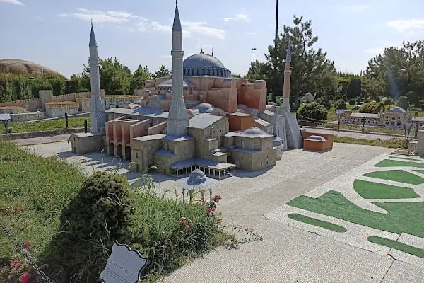 80 Binde Devr-i Alem Parkı - Meram Belediyesi - Resim 13