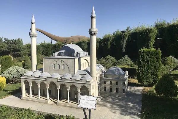 80 Binde Devr-i Alem Parkı - Meram Belediyesi - Resim 18