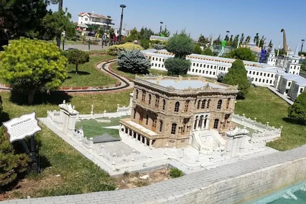 80 Binde Devr-i Alem Parkı - Meram Belediyesi - Resim 7