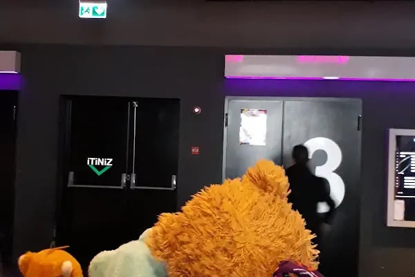Paribu Cineverse Van AVM - Resim 20