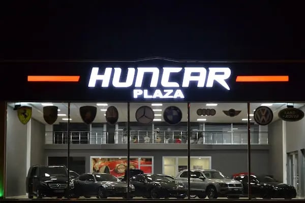 HUNCAR PLAZA - Resim 1