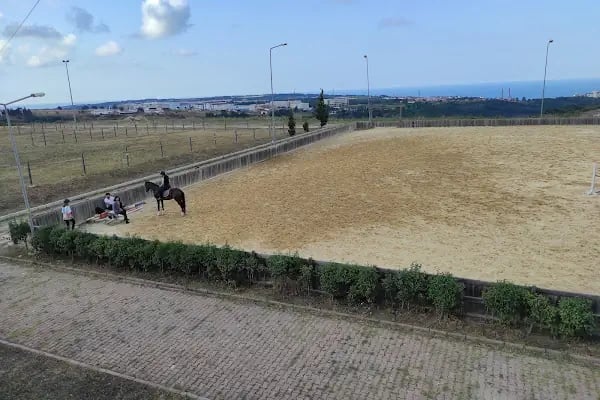 Atlı Spor Tesisleri - Resim 15