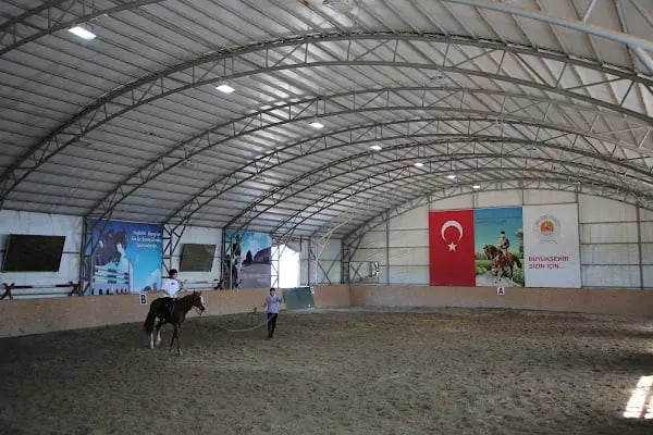 Atlı Spor Tesisleri - Resim 18