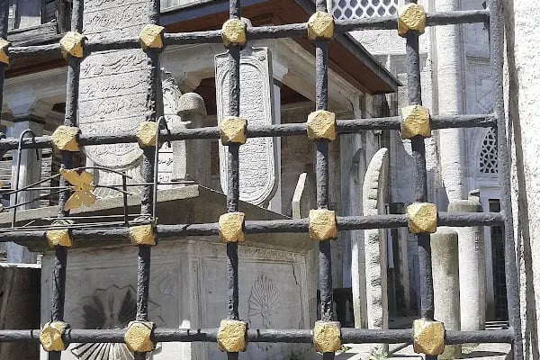 Ferhad Paşa Türbesi - Resim 16