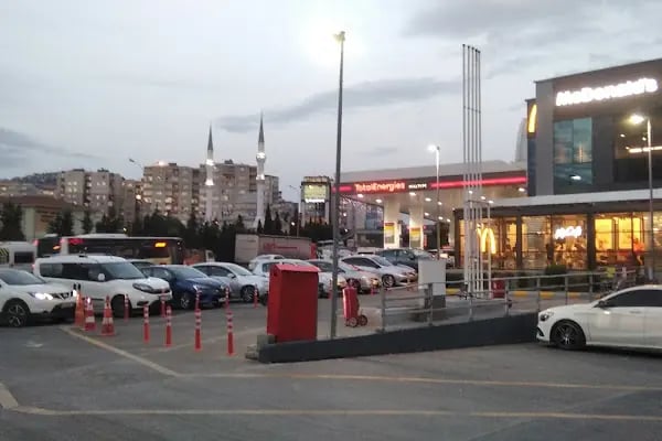 TotalEnergies İstasyonu - Resim 2