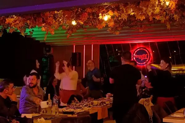 Bayraklı Tesadüf Meyhane | Bayraklıda Meyhane | Bayraklıda Fasıl | Bayraklıda Canlı Müzik | Bayraklıda Alkollü Mekan - Resim 16