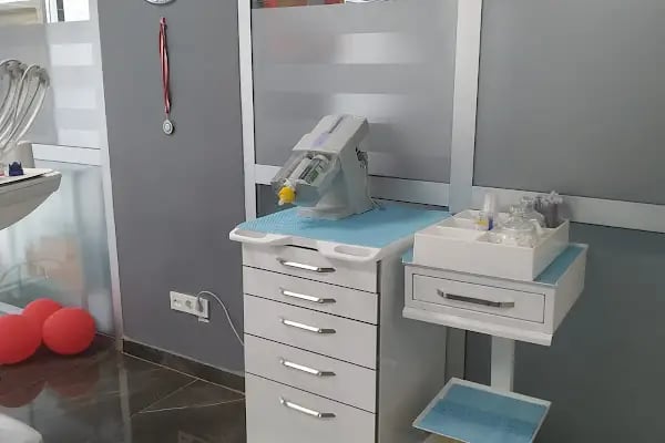 DENT ATAKENT AĞIZ VE DİŞ SAĞLIĞI POLİKLİNİĞİ - Resim 12