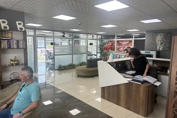 DENT ATAKENT AĞIZ VE DİŞ SAĞLIĞI POLİKLİNİĞİ - Resim 7