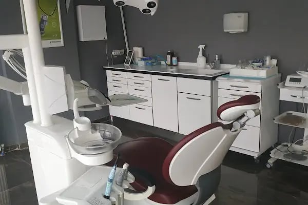 DENT ATAKENT AĞIZ VE DİŞ SAĞLIĞI POLİKLİNİĞİ - Resim 9