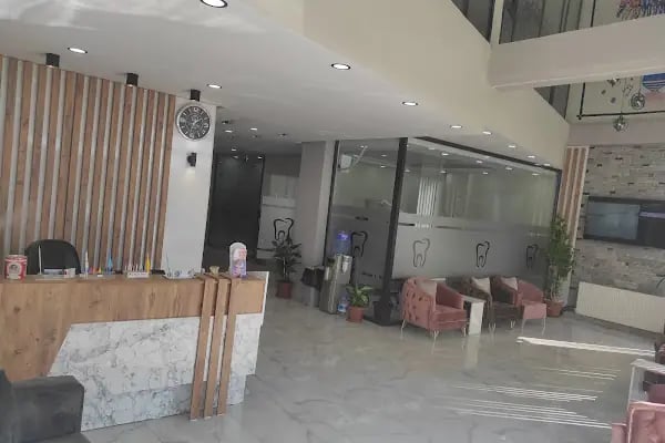 Ceylanpınar Ağız ve Diş Sağlığı Polikliniği - Resim 4