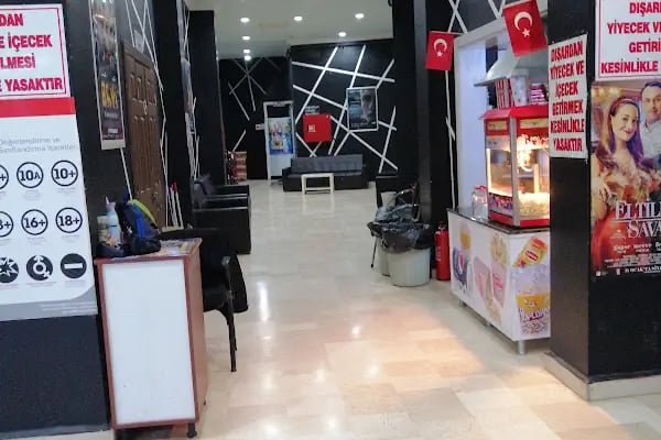 Gemlik Venüs sineması - Resim 2