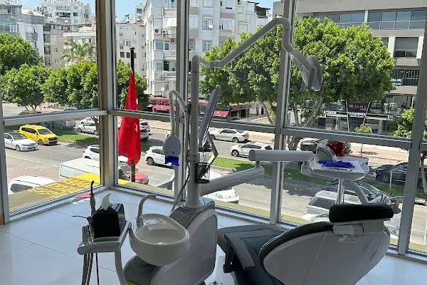 Tülay Akkol Dental - Antalya Dental Clinic - Antalya Diş Hekimi - Doktoru - Resim 7