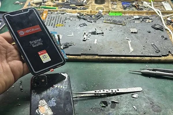 SEZEN İletişim Gsm Repair - Resim 9