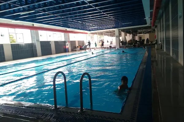 Aura Fitness Club - Başakşehir Spor Salonu - Resim 2