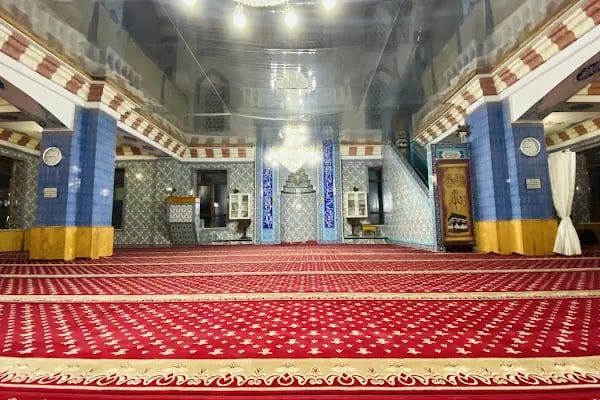 Harmancık Merkez Cami - Resim 13