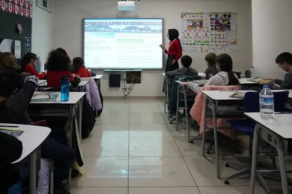 Güneşli Sınav Koleji Anaokulu İlkokul Ortaokul Anadolu ve Fen Lisesi - Resim 20