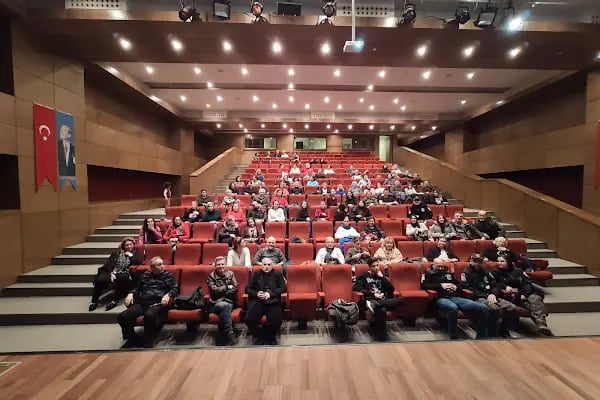 Kozyatağı Kültür Merkezi Konferans Salonu - Resim 6