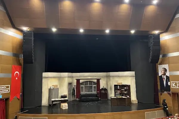 Kozyatağı Kültür Merkezi Konferans Salonu - Resim 2