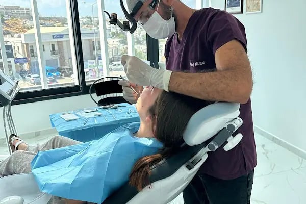 Çene Cerrahı Doç. Dr. Akif TÜRER - Bodrum - Ağız, Diş ve Çene Cerrahisi ve İmplantoloji Uzmanı - Resim 5