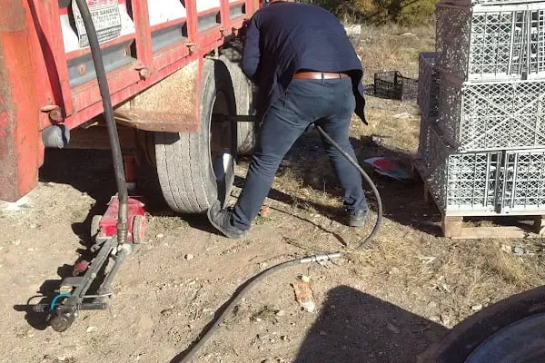 Seven oto lastik yol yardım - Resim 11