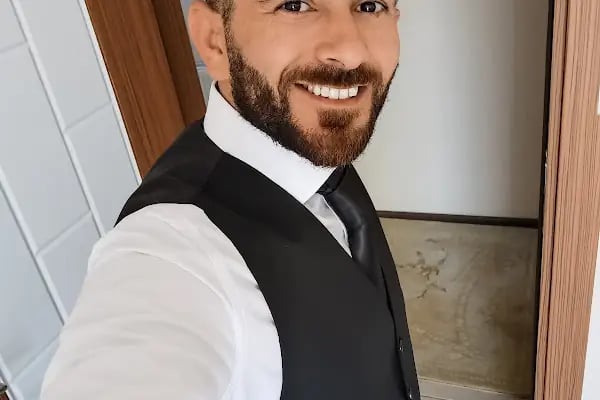 İzmit Saç Ekim Merkezi - Resim 2