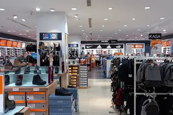 FLO Adapazarı Agora AVM Mağazası - Resim 16