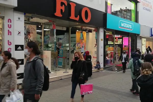 FLO Adapazarı Agora AVM Mağazası - Resim 13