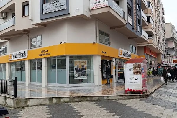VakıfBank Bergama Şubesi - Resim 2