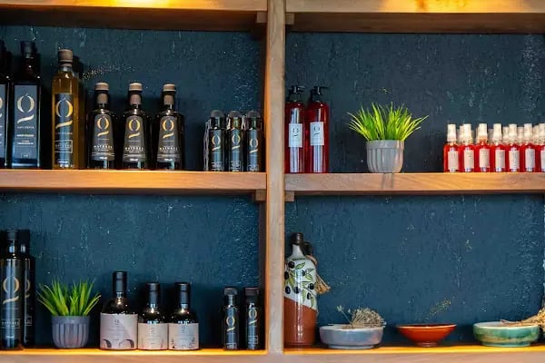 Goldenia Zeytinyağı Fabrika Satış Mağazası - Resim 15