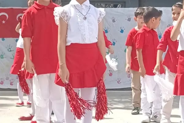 Çamlıkule Şehit Ömer Sarı İlkokulu - Resim 4
